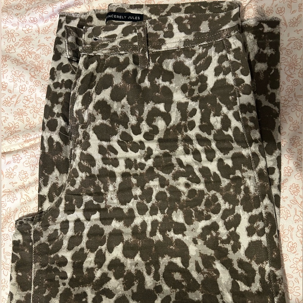 Leopard Jeans size 25